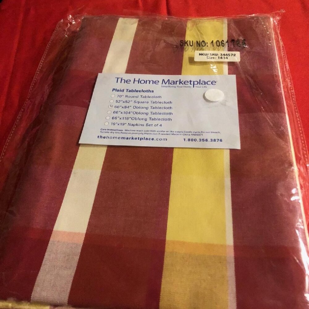 NEW Fabric tablecloth 66 X 84
